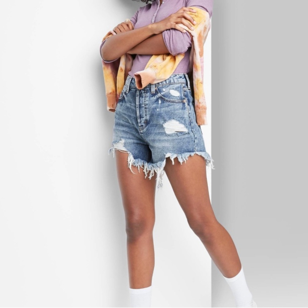 Distressed Cut-off Shorts